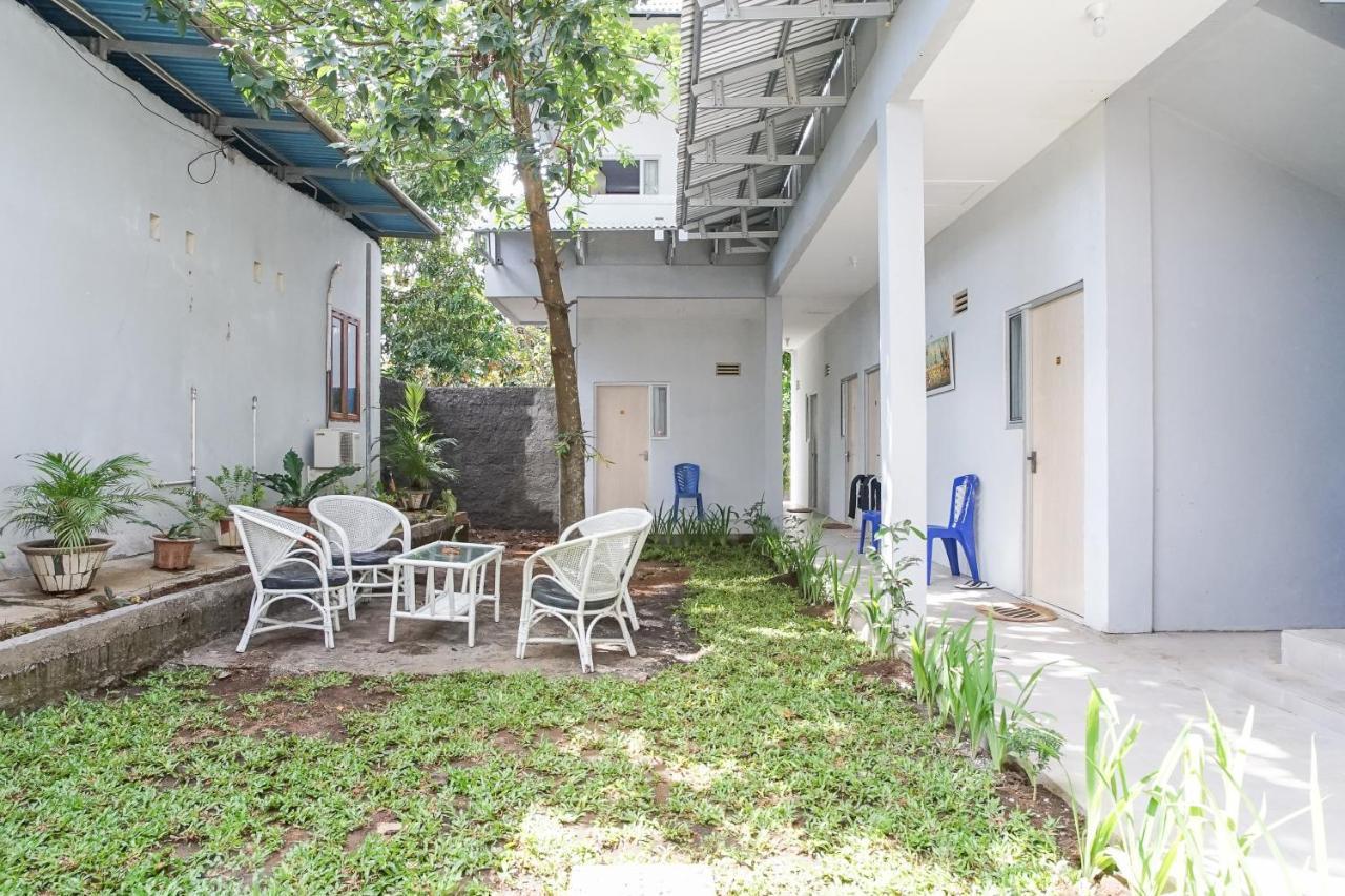 Pas Residence Manado Exterior foto